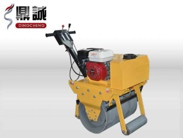 點(diǎn)擊查看詳細(xì)信息<br>標(biāo)題：輕型手扶式單鋼輪壓路機(jī) 閱讀次數(shù)：11896