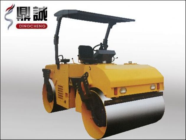 點(diǎn)擊查看詳細(xì)信息<br>標(biāo)題：6噸雙鋼輪振動(dòng)壓路機(jī) 閱讀次數(shù)：12308